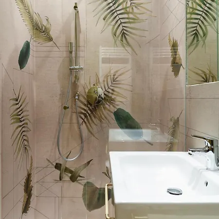 Maison Deco: 60 Mq Di Accoglienza Апартаменты *