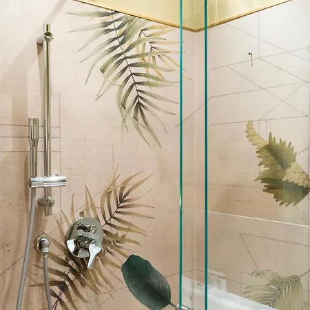 Maison Deco: 60 Mq Di Accoglienza Daire *